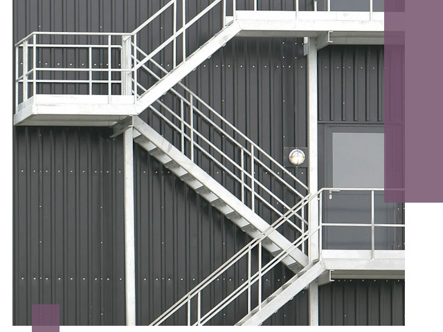 Изготовление и монтаж пожарных лестниц в Кемерово быстро и надежно