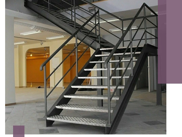 Лестницы для офиса в Кемерово: изготовление, монтаж, демонтаж