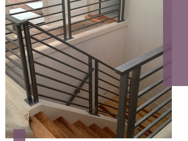 Изготовление поручней из металла и дерева в Кемерово